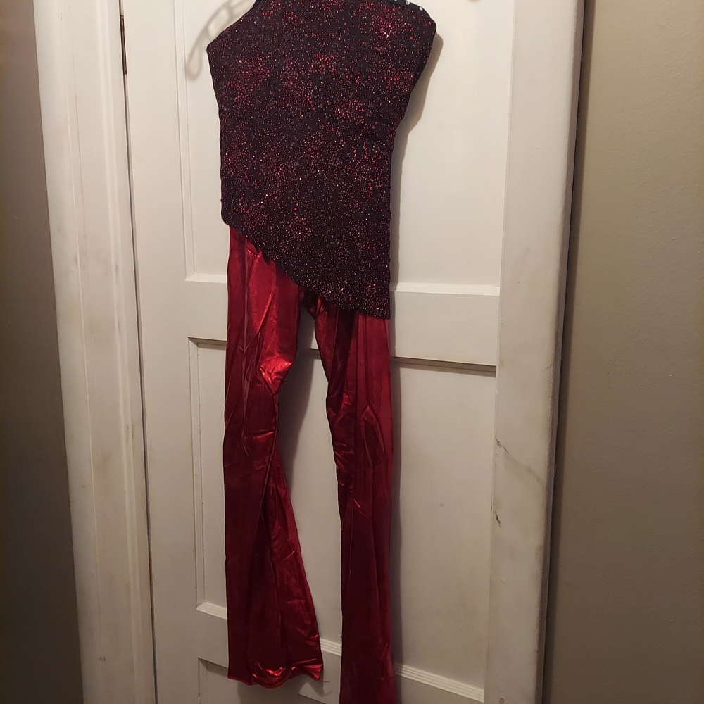 Balera Sparkling Black and Red Dance Costume